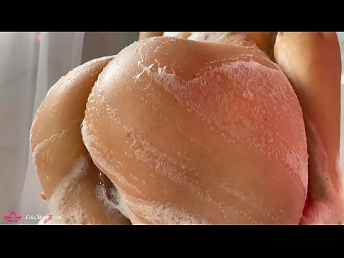 ❤️ Brunetka masturbira pičko z vibratorjem do intenzivnega orgazma pod tušem ️❌ Porno fb na sl.xxxifuck.ru ❌❤