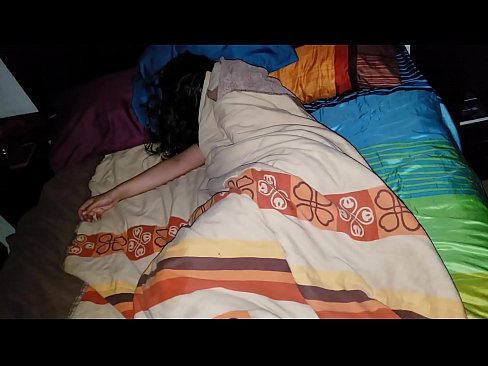 ❤️ Stepson berači svojo mlado mačeho, medtem ko ona spi. ️❌ Porno fb na sl.xxxifuck.ru ❌❤